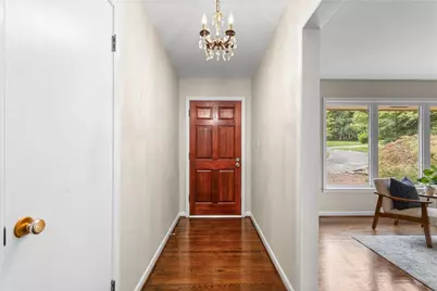 2433 Kingscliff Drive NE, Atlanta, GA 30345 - Photo 4