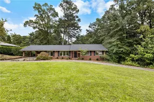 2433 Kingscliff Dr NE, Atlanta, GA 30345 - Photo 2