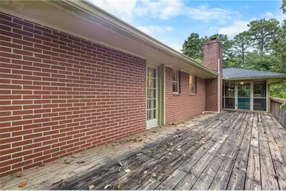 2433 Kingscliff Drive NE, Atlanta, GA 30345 - Photo 32