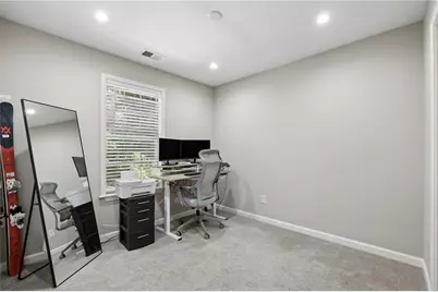 7810 Saint Charles Square, Roswell, GA 30075 - Photo 16
