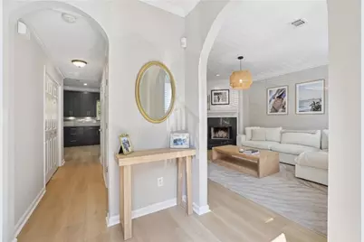 7810 Saint Charles Square, Roswell, GA 30075 - Photo 2