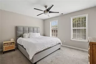 7810 St Charles Square, Roswell, GA 30075 - Photo 10