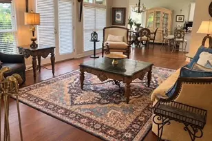 210 Pear Valley Ct, Johns Creek, GA 30022 - Photo 4