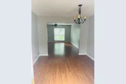 252 Mill Creek Pl, Roswell, GA 30076 - Photo 4