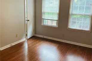 252 Mill Creek Pl, Roswell, GA 30076 - Photo 10