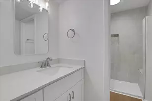 122 Tuxworth Cir, Decatur, GA 30033 - Photo 16
