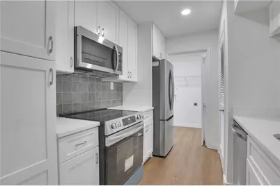 122 Tuxworth Circle, Decatur, GA 30033 - Photo 2