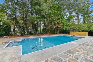 1498 Meadowcreek Ct, Dunwoody, GA 30338 - Photo 18