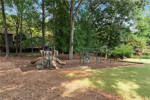 215 Leeward Ln, Roswell, GA 30076 - Photo 32