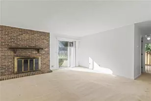 215 Leeward Ln, Roswell, GA 30076 - Photo 8