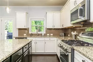3840 Corbell Ct, Cumming, GA 30040 - Photo 8