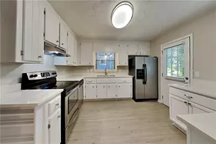 265 Castleair Dr NE, Kennesaw, GA 30144 - Photo 4