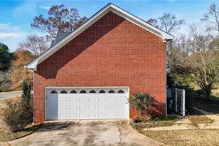 1081 Gunter Cir, Athens, GA 30606 - Photo 2