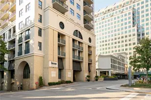 3040 Peachtree Rd NW, Atlanta, GA 30305 - Photo 2
