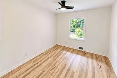 3565 Glenwood Road, Decatur, GA 30032 - Photo 6