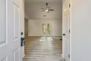 4887 Lake Park Ln, Acworth, GA 30101 - Photo 4