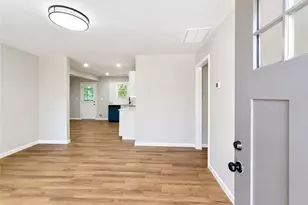 1639 Bridgeport Dr NW, Atlanta, GA 30318 - Photo 4