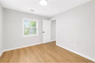 1639 Bridgeport Drive NW, Atlanta, GA 30318 - Photo 14