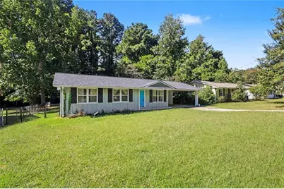 2810 Foxlair Trail, South Fulton, GA 30349 - Photo 10