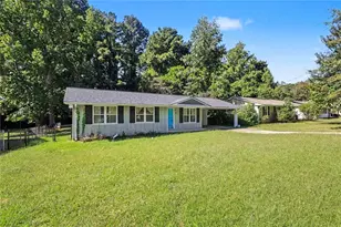 2810 Foxlair Trail, South Fulton, GA 30349 - Photo 10