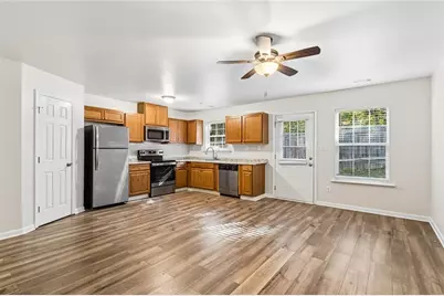 303 Village Chase, Woodstock, GA 30188 - Photo 8