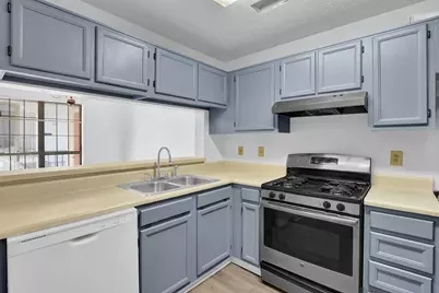 765 Windchase Lane, Stone Mountain, GA 30083 - Photo 16