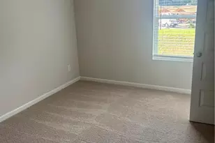 111 Lavender Cir, Calhoun, GA 30701 - Photo 6