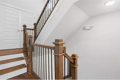 579 Broadview Place NE, Atlanta, GA 30324 - Photo 38