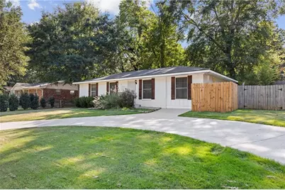 740 Tara Circle, Atlanta, GA 30354 - Photo 2
