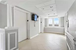 2479 Peachtree Rd NE, Atlanta, GA 30305 - Photo 2