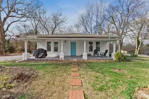5919 Chattahoochee St, Lula, GA 30554 - Photo 1