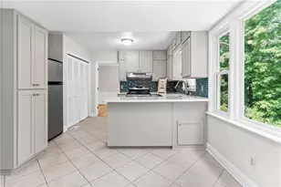 1428 Brookcliff Dr, Marietta, GA 30062 - Photo 10
