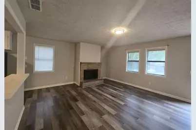 271 E Wright Street, Winder, GA 30680 - Photo 4