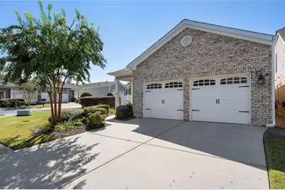 601 Abbey Drive, Woodstock, GA 30188 - Photo 2