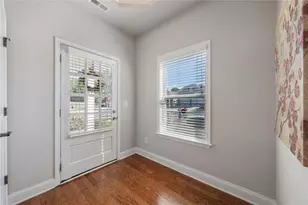 601 Abbey Dr, Woodstock, GA 30188 - Photo 4
