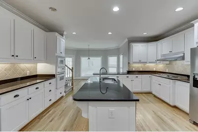 9345 Riverclub Parkway, Duluth, GA 30097 - Photo 18