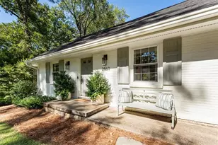 2869 Ridgemore Rd NW, Atlanta, GA 30318 - Photo 2