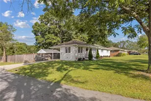 132 Clifford St, Loganville, GA 30052 - Photo 2