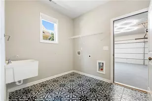 2049 Lakeview Bend Way, Buford, GA 30519 - Photo 20
