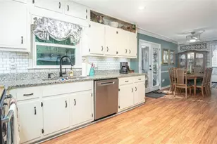 769 Slew Ave, Lawrenceville, GA 30043 - Photo 18