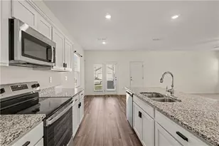 121 Hargrave Ave, Bethlehem, GA 30620 - Photo 14