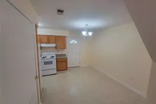 2674 Evans Mill Dr, Lithonia, GA 30058 - Photo 8