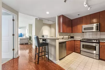 3338 Peachtree Road NE #505, Atlanta, GA 30326 - Photo 2
