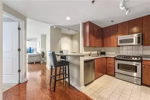 3338 Peachtree Rd NE, Atlanta, GA 30326 - Photo 2