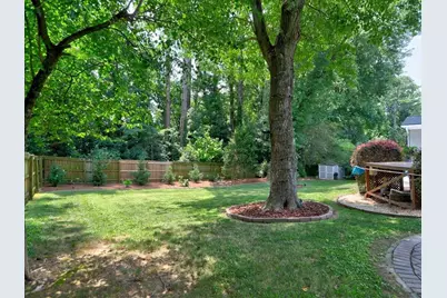 715 Glenforest Road, Sandy Springs, GA 30328 - Photo 16
