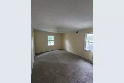 538 Cole Drive SW, Lilburn, GA 30047 - Photo 10