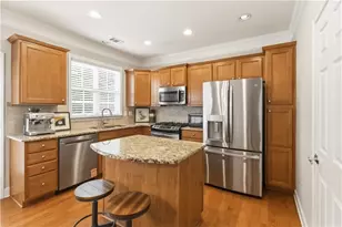 2274 Limehurst Dr NE, Atlanta, GA 30319 - Photo 12
