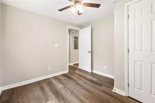2571 Elliott, Atlanta, GA 30318 - Photo 16