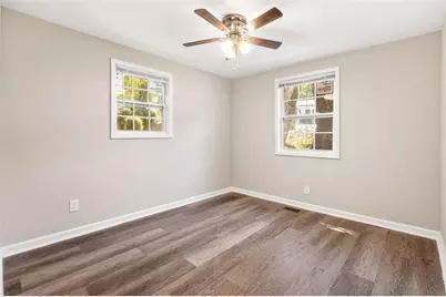 2571 Elliott, Atlanta, GA 30318 - Photo 10