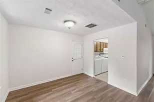 101 Valley Ct, Stockbridge, GA 30281 - Photo 2